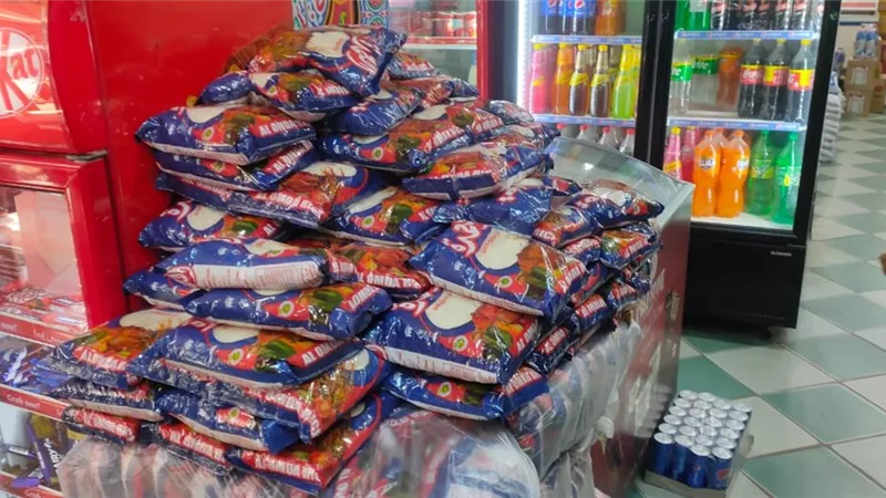 إستهلاك ٢٨٥ طن أرز وتحرير ٧٧ مخالفة فى حملات تموينية بالأقصر