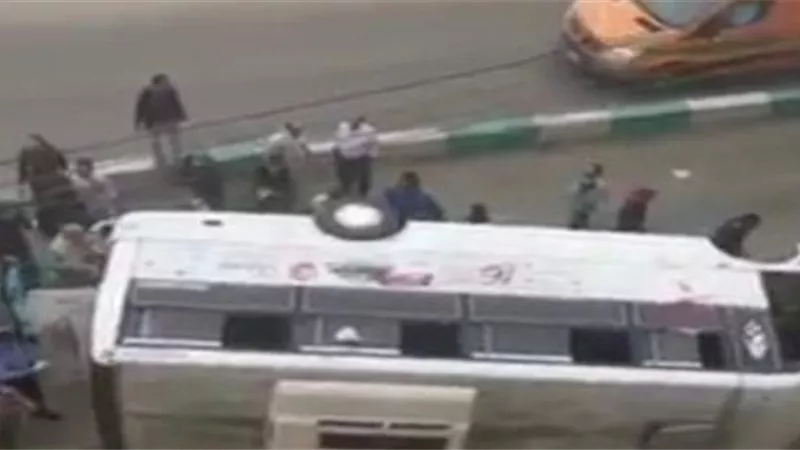 إصابة 13 فى انقلاب أتوبيس بالشرقية