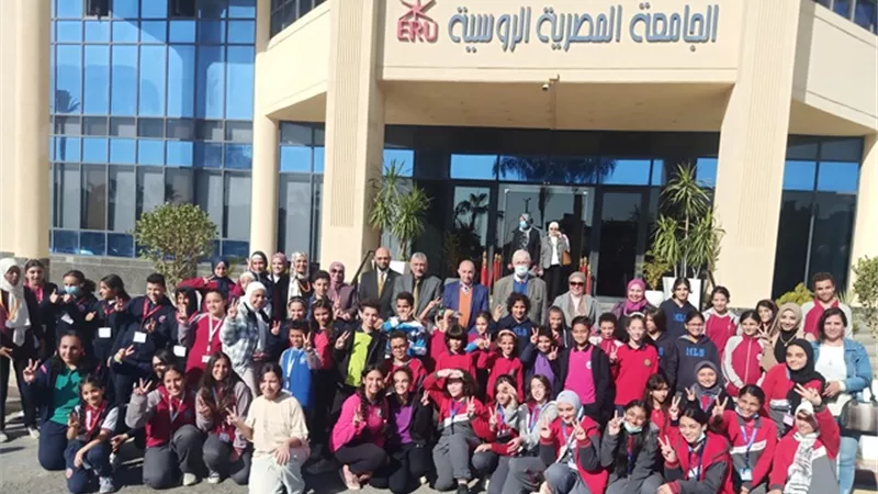 الجامعة المصرية الروسية تنظم معرض للفنون للأطفال الموهوبين.. فيديو