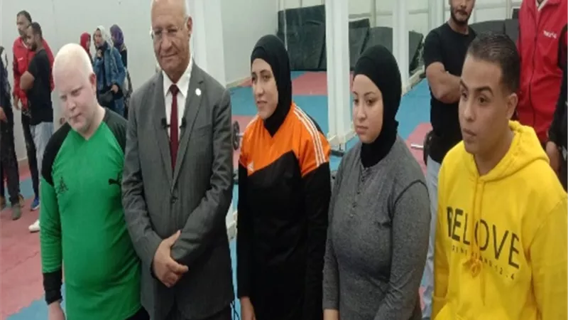 رئيس جامعة بنها: القيادة السياسية تولي إهتماما كبيرا بذوي الهمم