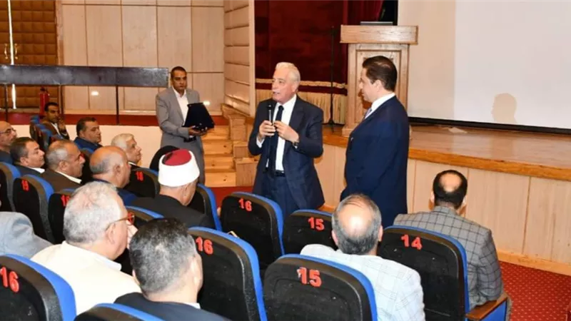 محافظ جنوب سيناء يشهد ندوة مكتب هيئة الرقابة الإدارية بجنوب سيناء