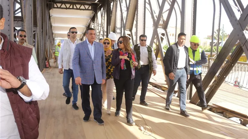 وزير التنمية المحلية ومحافظ دمياط يتفقدان المجزر الآلى والمحجر البيطري