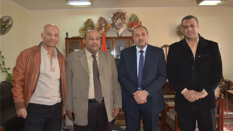 نائب رئيس جامعة الأزهر للوجه القبلي يستقبل الأمين العام المساعد
