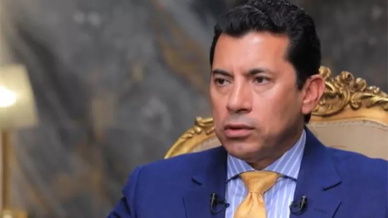 وزير الرياضة يشكل لجنة للتحقيق فى واقعة لاعب نادى مطروح