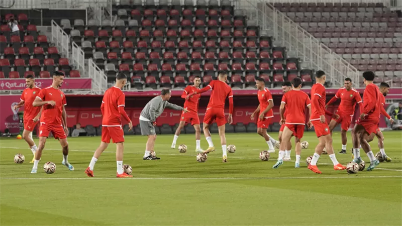كأس العالم..مدافع المغرب يغيب عن المران الأخير قبل لقاء فرنسا