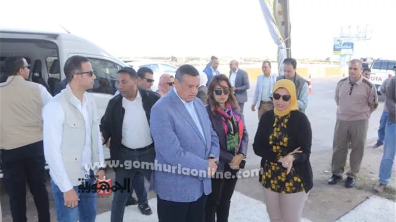 وزير التنمية المحلية ومحافظ دمياط يبحثان مخطط تطوير مدخل المحافظة