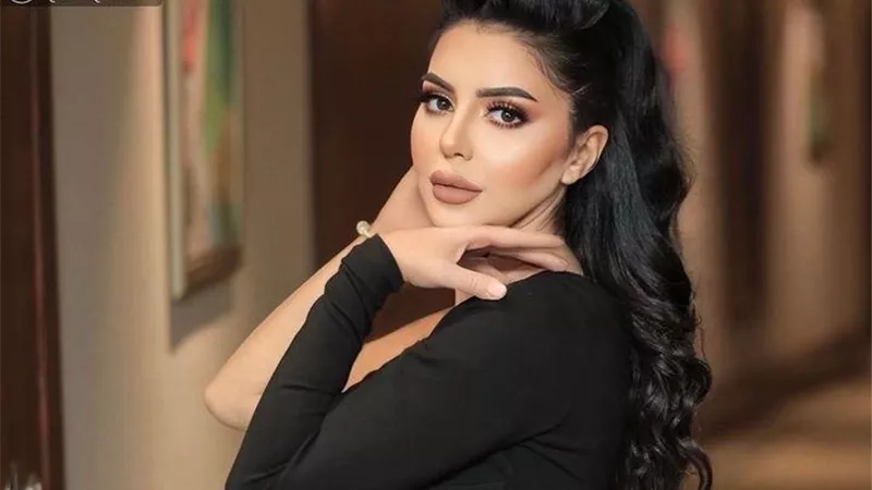 بالأسود.. إيناس النجار تلفت الأنظار في أحدث إطلالتها