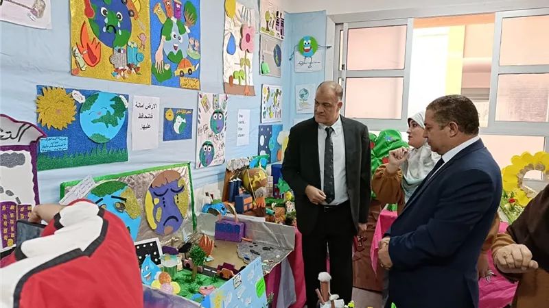 مدير تعليم الإسماعيلية يتفقد مدارس القصاصين