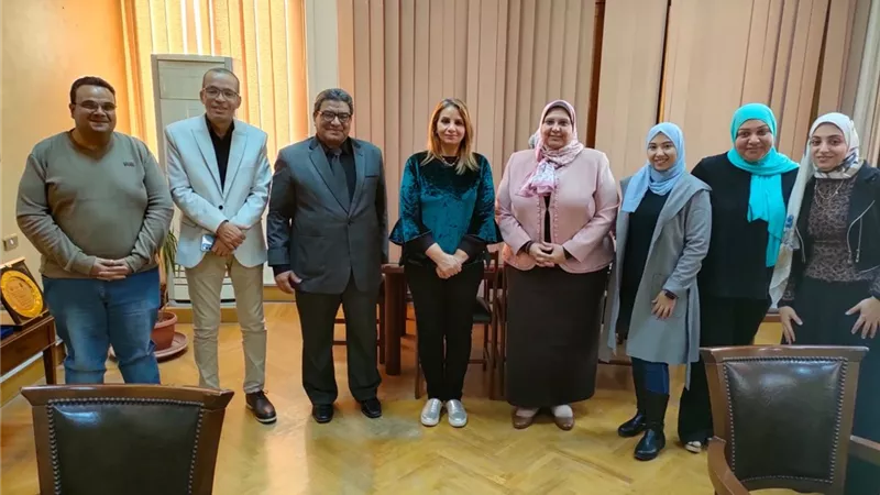 مركز الجودة بجامعة عين شمس يدعم برنامج علم النفس بكلية الآداب