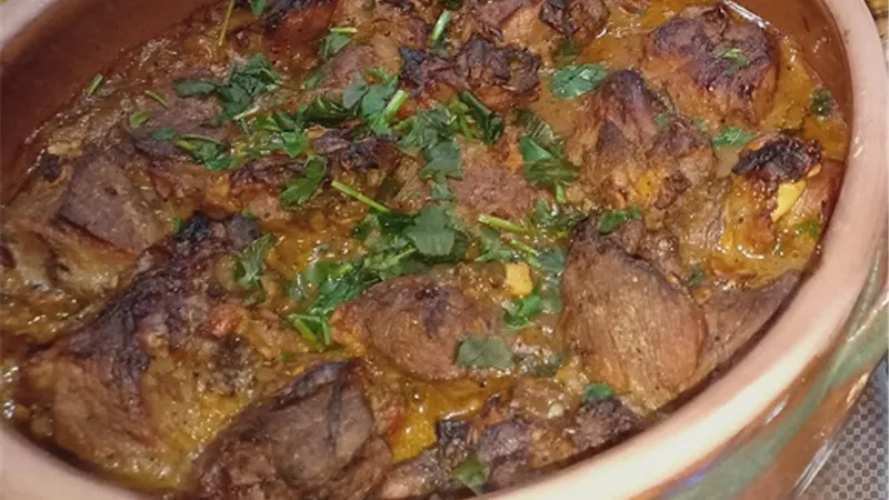 طريقة عمل طاجن اللحم الجملى بالبصل