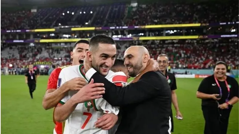 مدرب آرسنال يتغزل فى الركراكى قبل موقعة المغرب وفرنسا بالمونديال