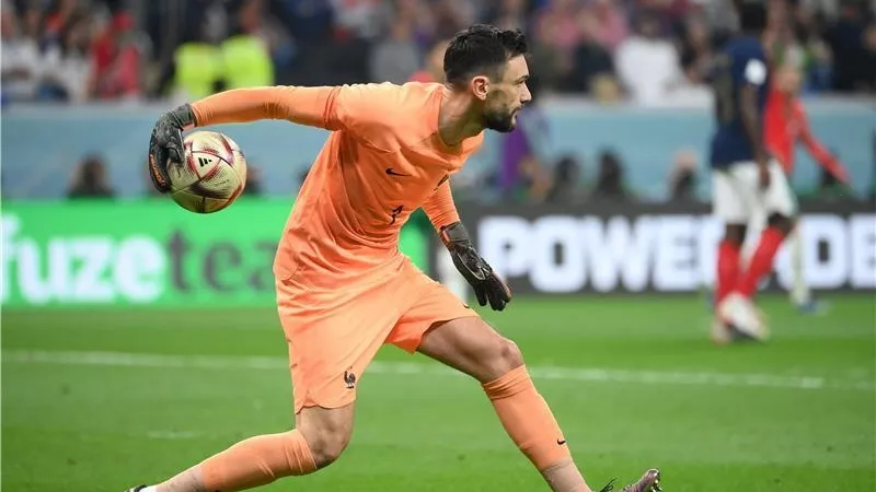 إنجاز تاريخي جديد لحارس منتخب فرنسا في كأس العالم