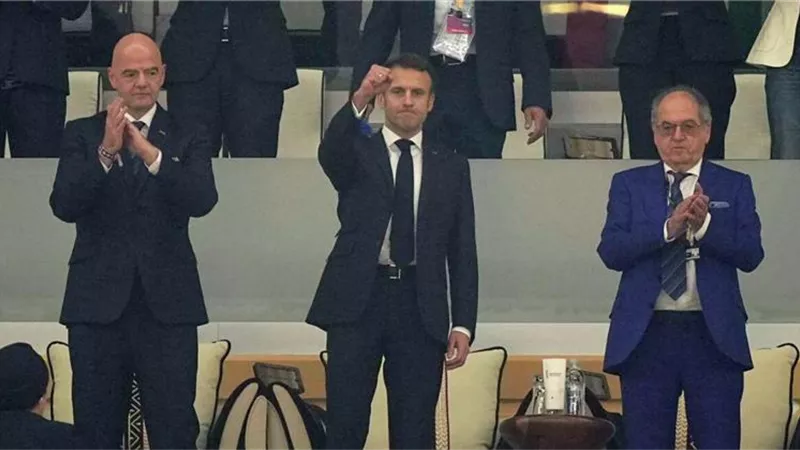 الرئيس الفرنسى يشيد بأداء المنتخب المغربى فى كأس العالم