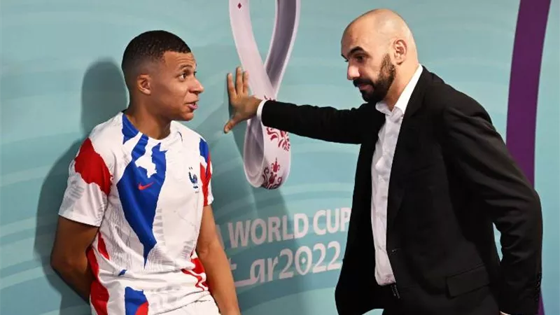 بيليه الجديد.. الركراكى يشيد بنجم فرنسا ويرشح الديوك للقب المونديال