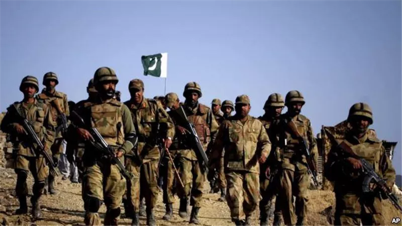 مقتل 2 وإصابة 14 في تفجير بمنطقة حدودية فى باكستان