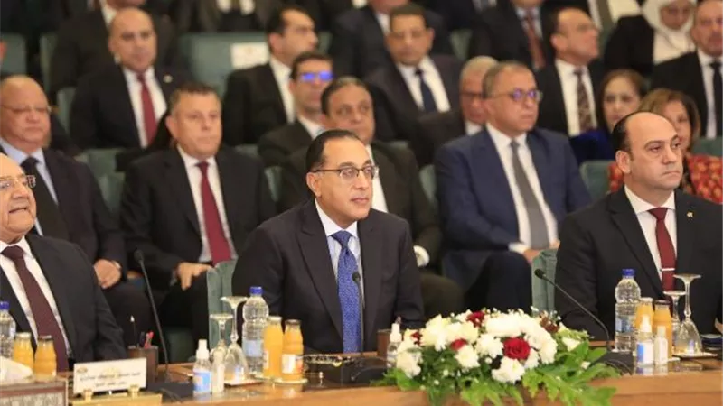مدبولي: مصر وضعت سياسات طموحة لمكافحة الفساد