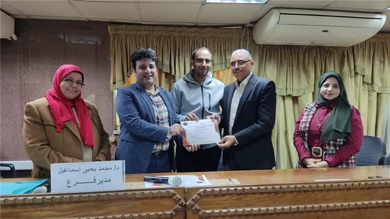 تكريم العاملين بفرع ومستشفيات التأمين الصحى ببنى سويف
