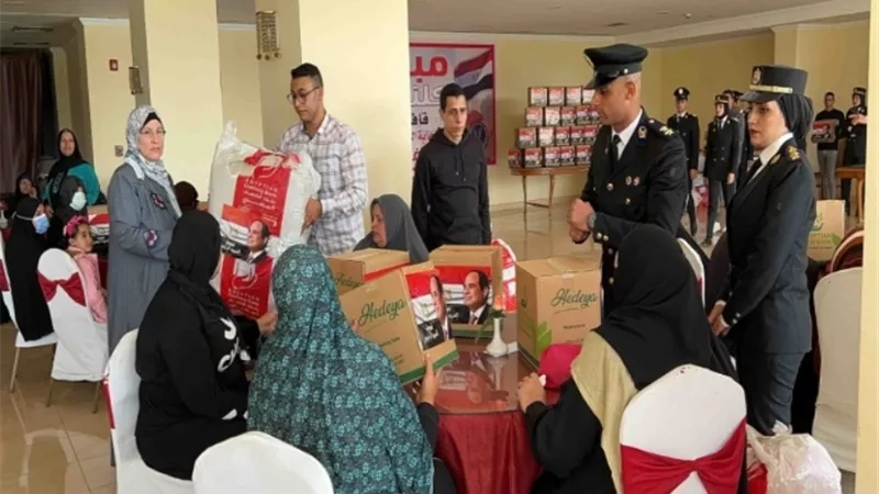 الداخلية توجه قوافل للمحافظات بمساعدات عينية للمواطنين