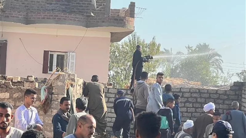 حريق في ٣ حظائر بقرية المطيعة بأسيوط