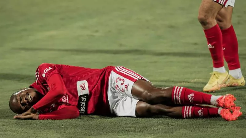 التشخيص النهائي لإصابة بيرسي تاو ومدة غيابه عن الملاعب