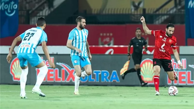 تعرف على حكم مباراة الأهلى وفيوتشر غدًا بالدورى