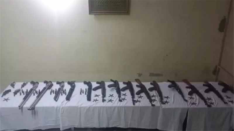 حملة أمنية بأسيوط.. ضبط 34 شخصا من حائزي الأسلحة والمخدرات