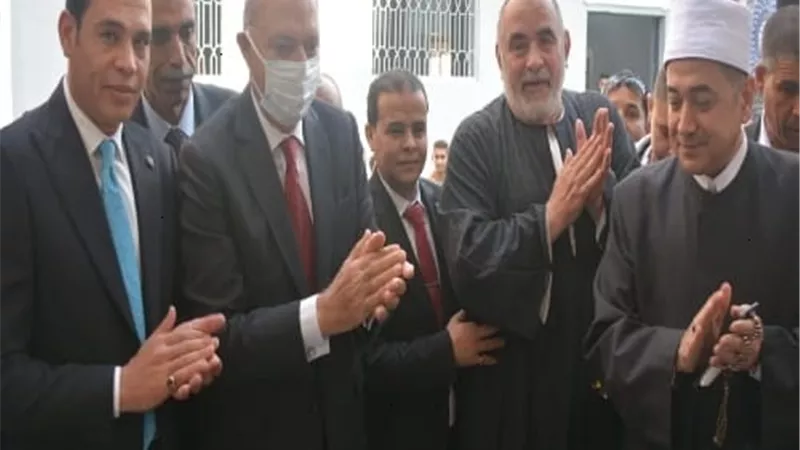 محافظ القليوبية يفتتح المسجد الكبير بشبين القناطر ويلتقى المواطنين