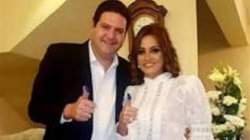 رسالة حب من زوج بشرى فى عيد زواجهما الثاني
