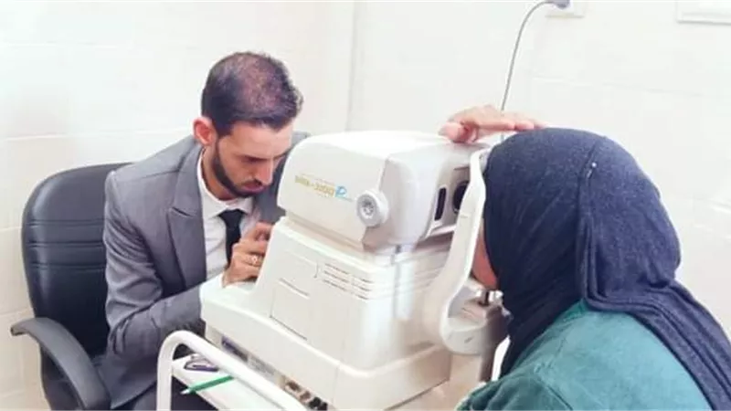 الكشف على 486 مواطن فى قوافل لامراض العيون بغارب والغردقة