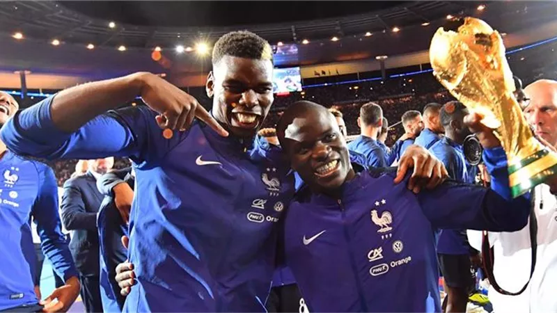 بوجبا وكانتي يساندان فرنسا أمام الأرجنتين في نهائي كأس العالم