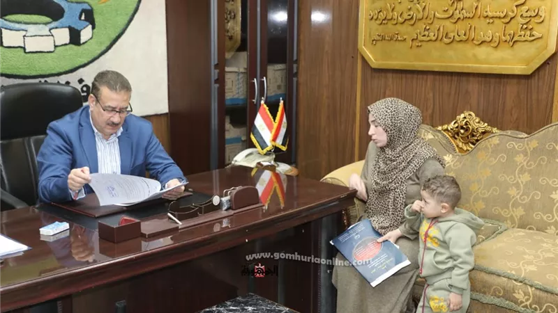 محافظ المنوفية يقرر صرف إعانة عاجلة لمريض العظم الزجاجى