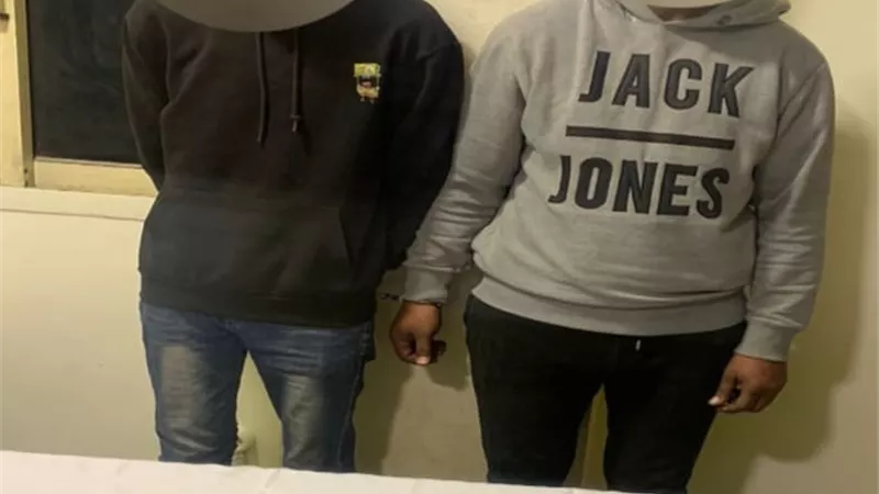 تحت التهديد .. ضبط شخصين لسرقتهما أموالا وذهب من سيدة بالإكراه