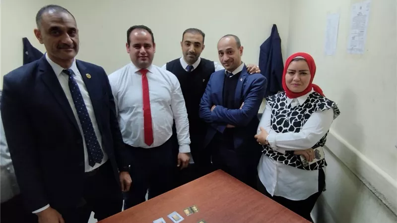 ضبط راكب حاول تهريب ٨ سبائك ذهبية في الصالة الموسمية