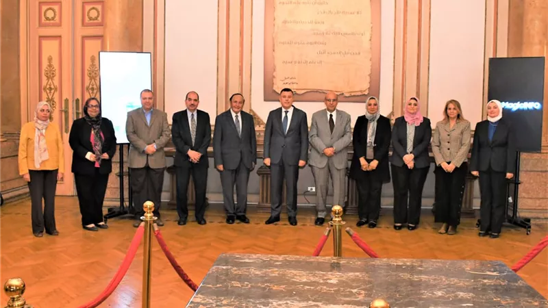 رئيس ومؤسس جامعة النيل الأهلية في زيارة لجامعة عين شمس
