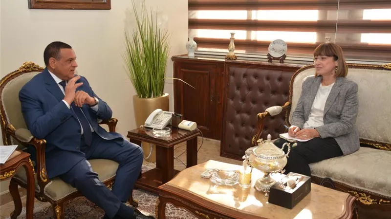 أمنة: الرئيس السيسي حريص على الإنتهاء من مشروعات حياة كريمة