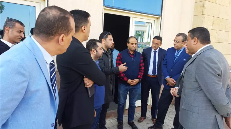 رئيس جامعة بني سويف التكنولوجية يستقبل وفد من وزارتي الدفاع والصحة
