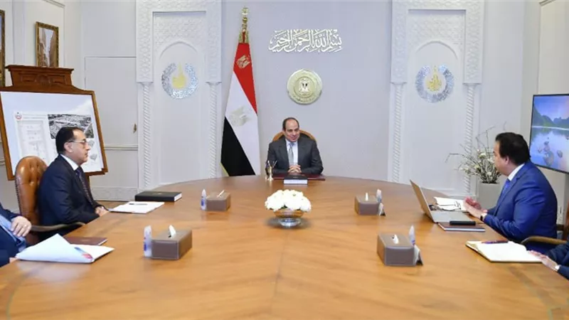 الرئيس السيسي يوجه بعقد مؤتمر سنوي يتناول الأوضاع الصحية وموقف الخدمات والمبادرات الرئاسية