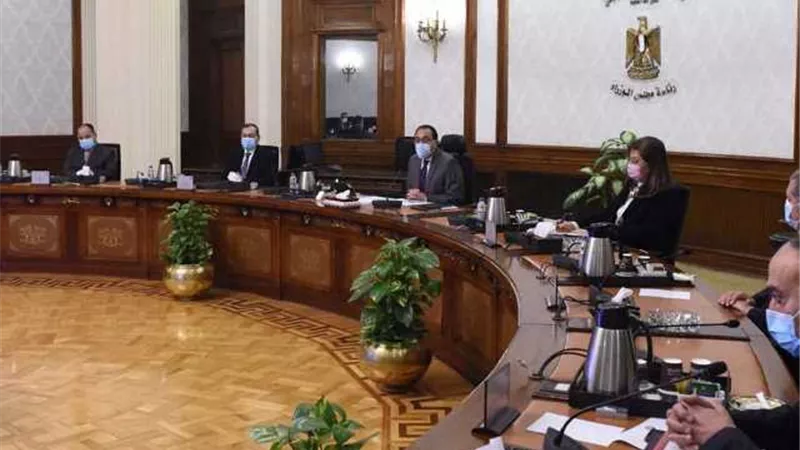 بحضور وزيري التموين والتنمية المحلية.. تفاصيل اجتماع رئيس الوزراء مع المحافظين