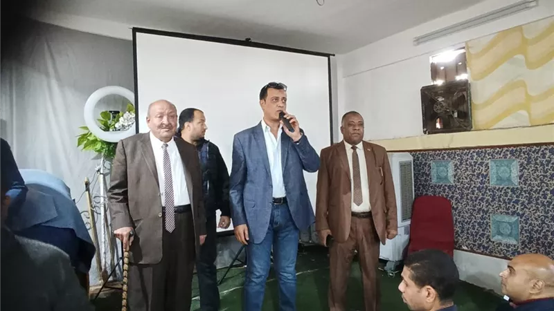 وكيل وزارة التعليم بقنا يشهد استراتيجيات الأمن القومى بالمعلمين