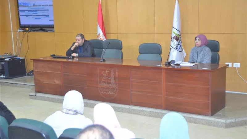 ورشة عمل لرفع كفاءة العاملين في منظومة تراخيص المحال ببنى سويف