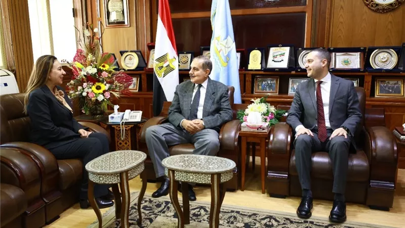 محافظ كفر الشيخ يستقبل نائب وزير الاتصالات