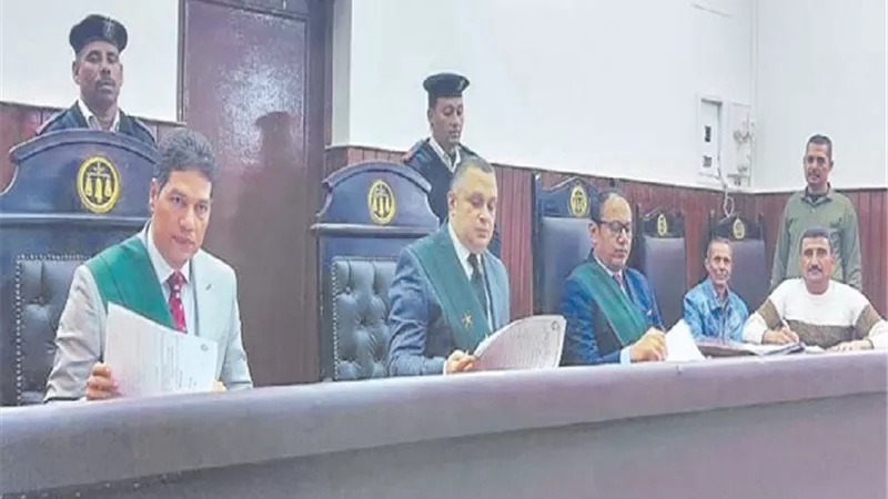 حازم انتقم لشرفه.. ضرب روميو وهتك عرضه!