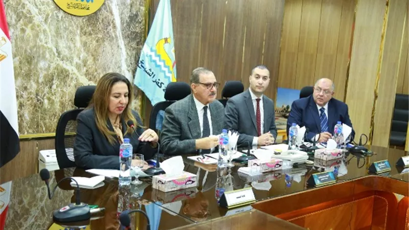 نور الدين وغادة لبيب يبحثان خطة التطوير المؤسسي والتحول الرقمي