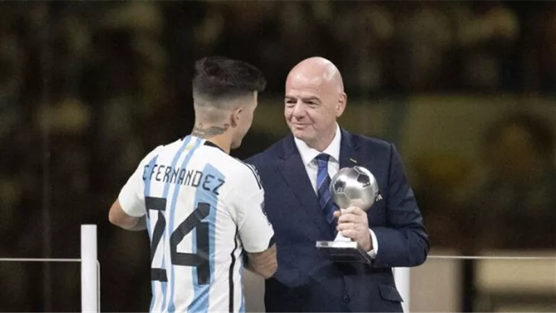 إنفانتينو يخطط لتغيير موعد إقامة كأس العالم