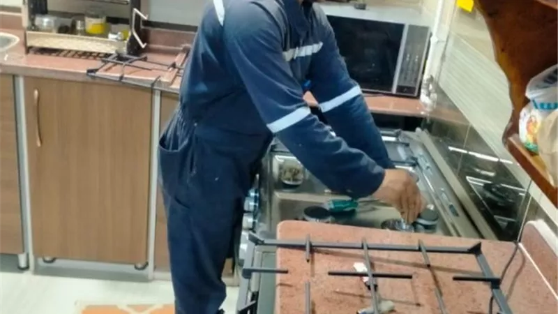 نصائح مهمة للتعامل الآمن مع استخدامات الغاز فى المنازل.. فيديو