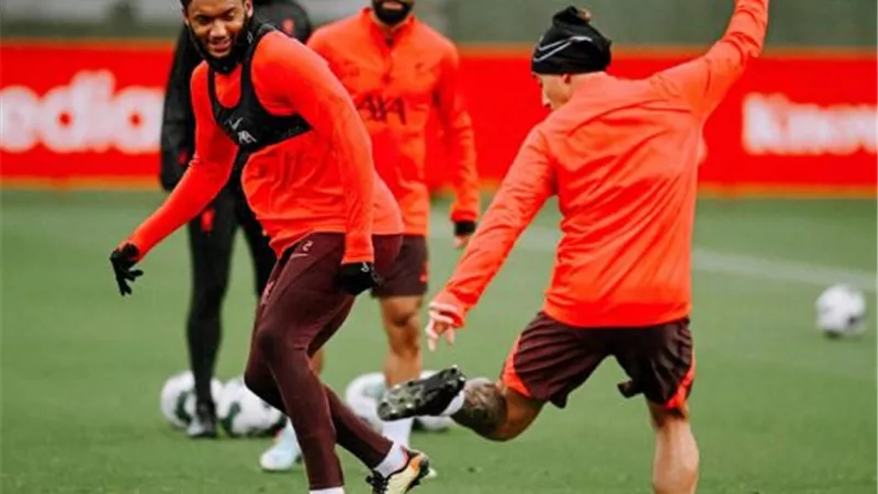 بالصور .. محمد صلاح يتألق فى تدريبات ليفربول استعدادا لـ مان سيتي
