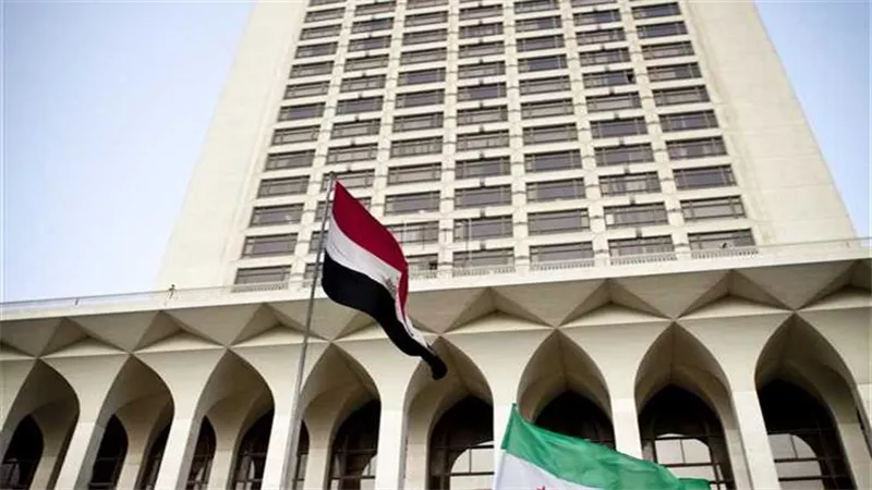 الخارجية تحذر من السفر إلى عُمان للبحث عن عمل بموجب تأشيرات سياحية