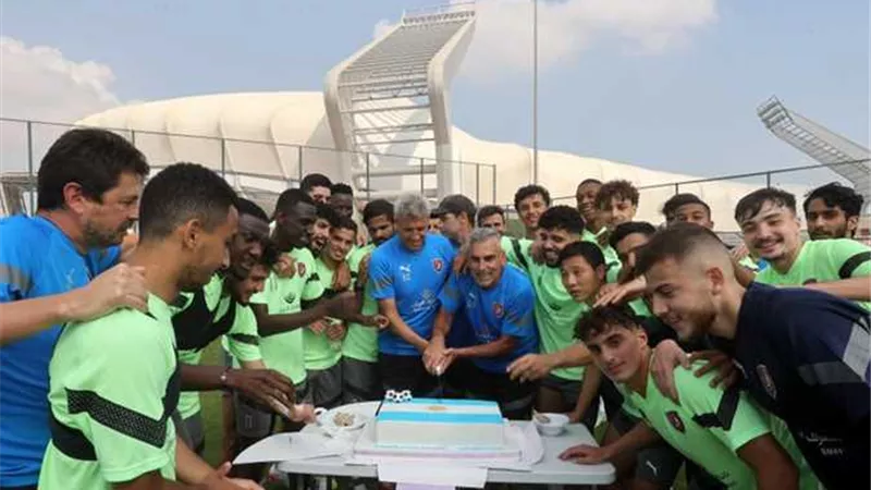 الدحيل القطري يحتفل بـ 