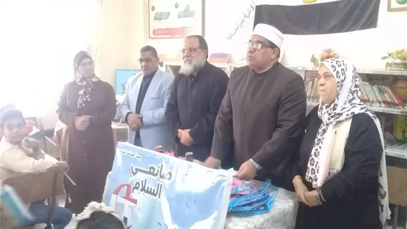 ندوة لخريجي الأزهر بالمنيا بمشاركة مدرسة أبناء الثورة بمطاي