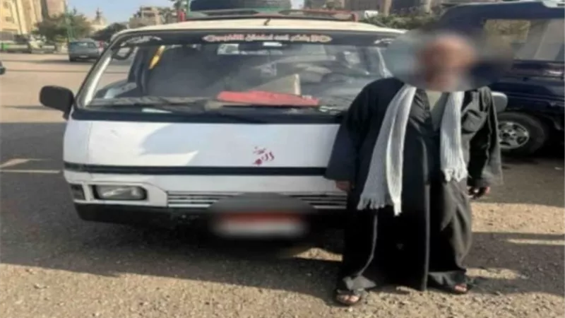 الكاميرا الخفية كشفته .. السائق اصطدم بسيدة وقتلها بالخطأ وهرب